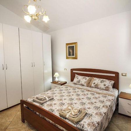 Апартаменты Casa Di Fabia Сант-Антиоко Экстерьер фото