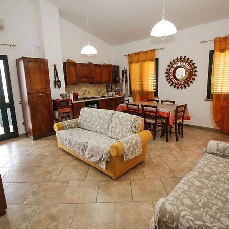 Апартаменты Casa Di Fabia Сант-Антиоко Экстерьер фото
